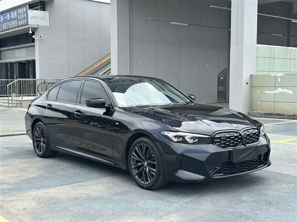 BMW 3 Series 2023 325Li M Sport Black Night Package фото 2