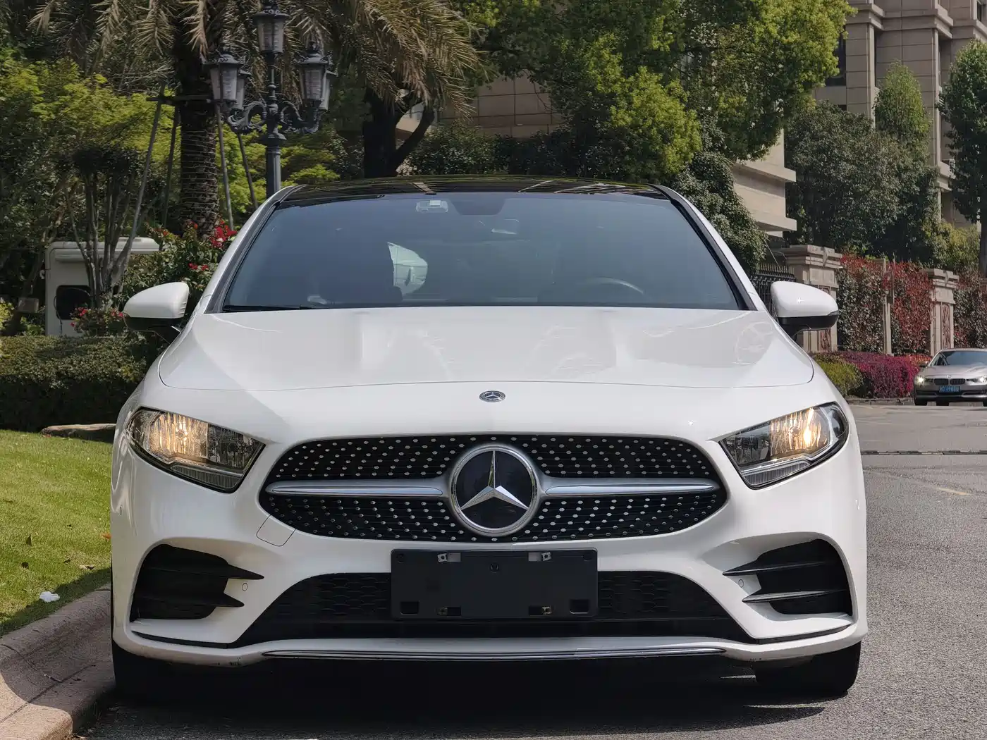 Mercedes-Benz A-Class 2020 Facelift A 180 L Sport Sedan фото 2