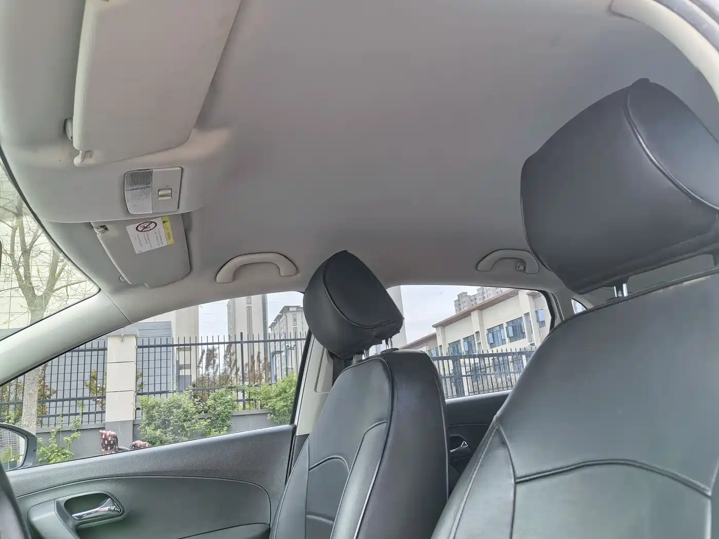 Volkswagen Polo 2016 1.4L Manual Trend фото 12
