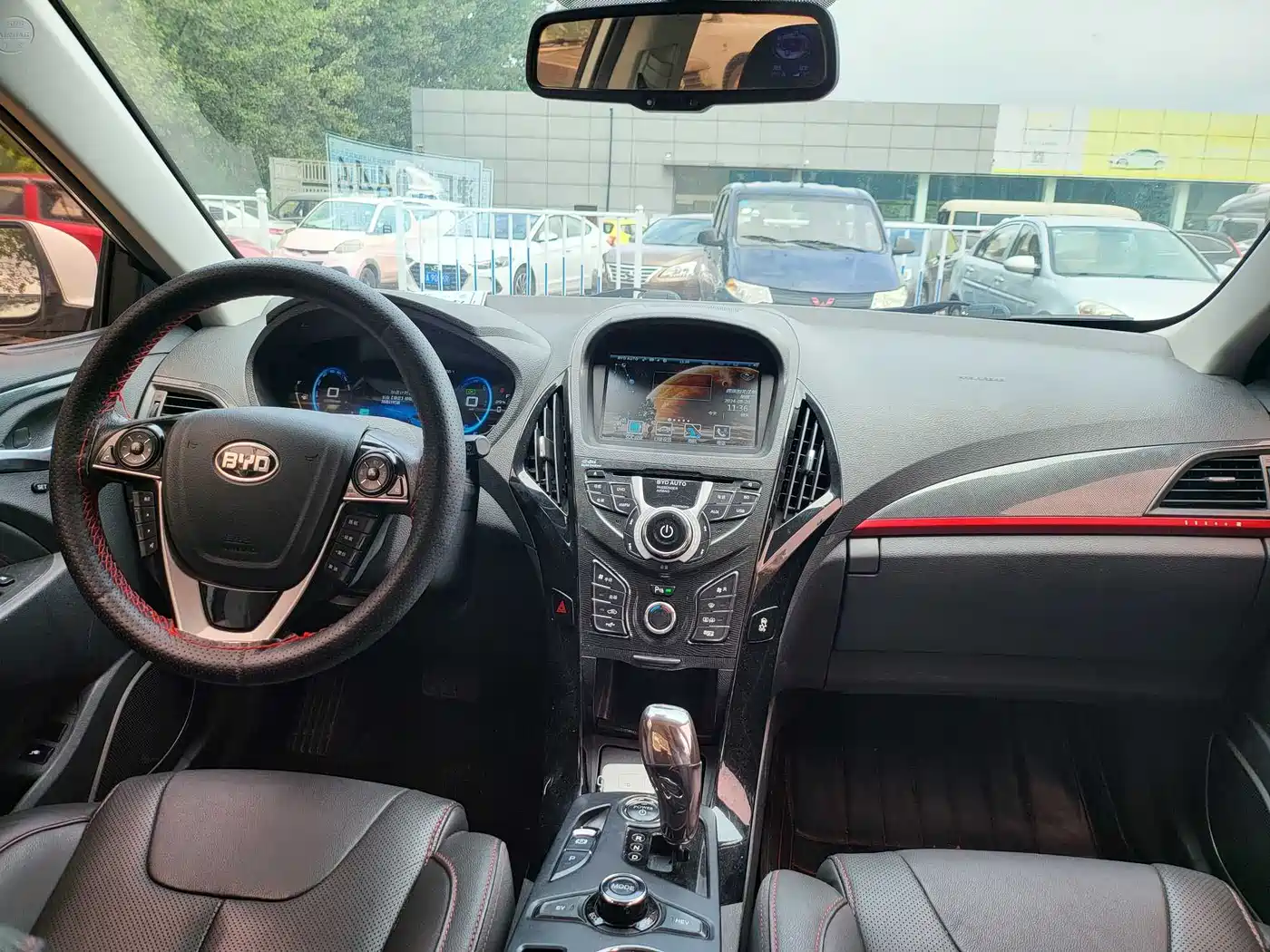 BYD Qin New Energy 2015 2014 1.5T Cool Black Knight Flagship