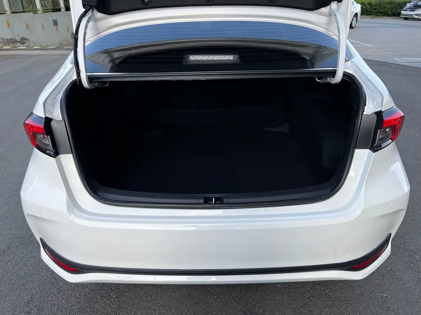 Toyota Allion 2023 2021 2.0L Luxury Edition