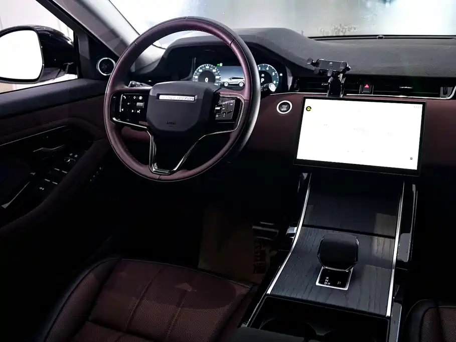 صورة 29 - Land Rover Range Rover Evoque
