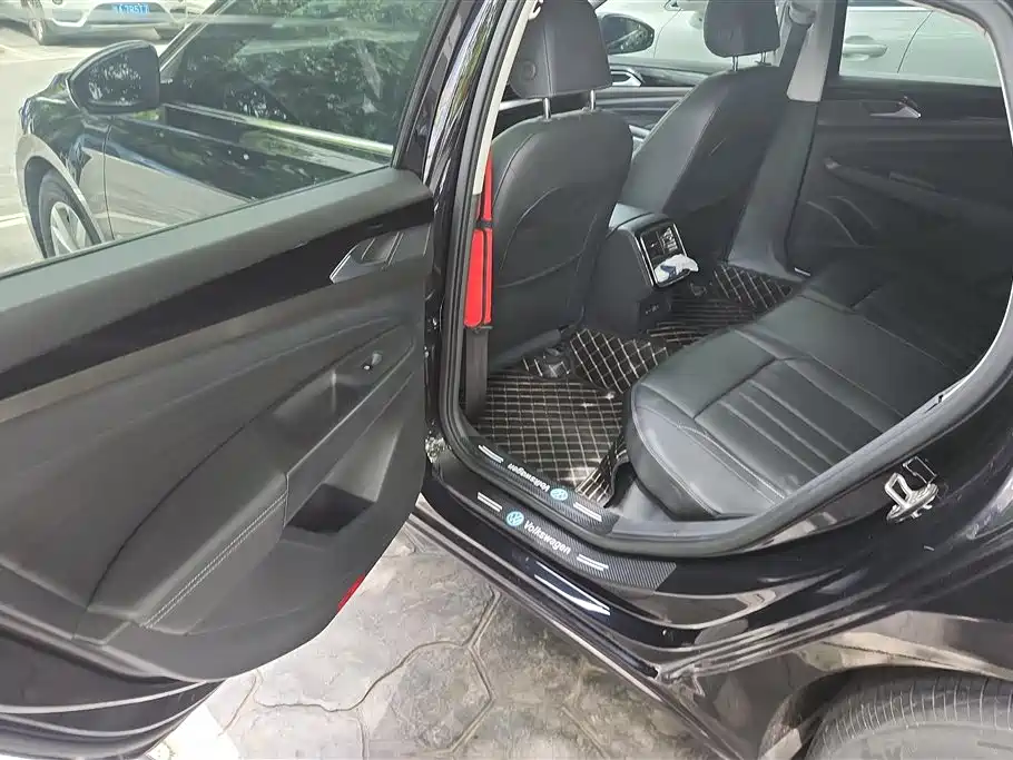 Volkswagen Passat 2020 280TSI Business Edition China VI фото 11