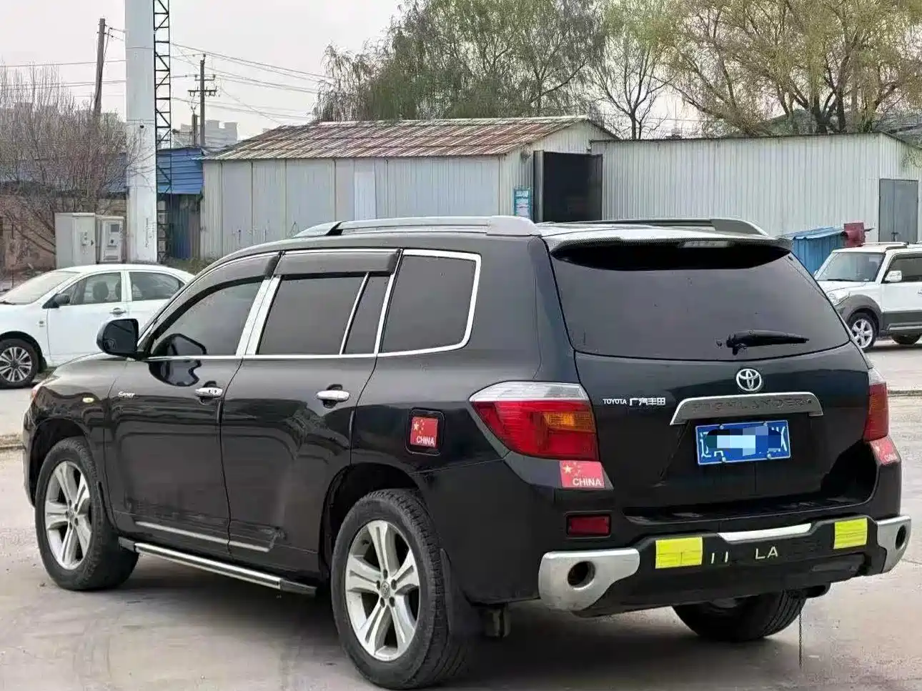 Toyota Highlander 2011 2.7L 2WD 7-seat Luxury фото 9