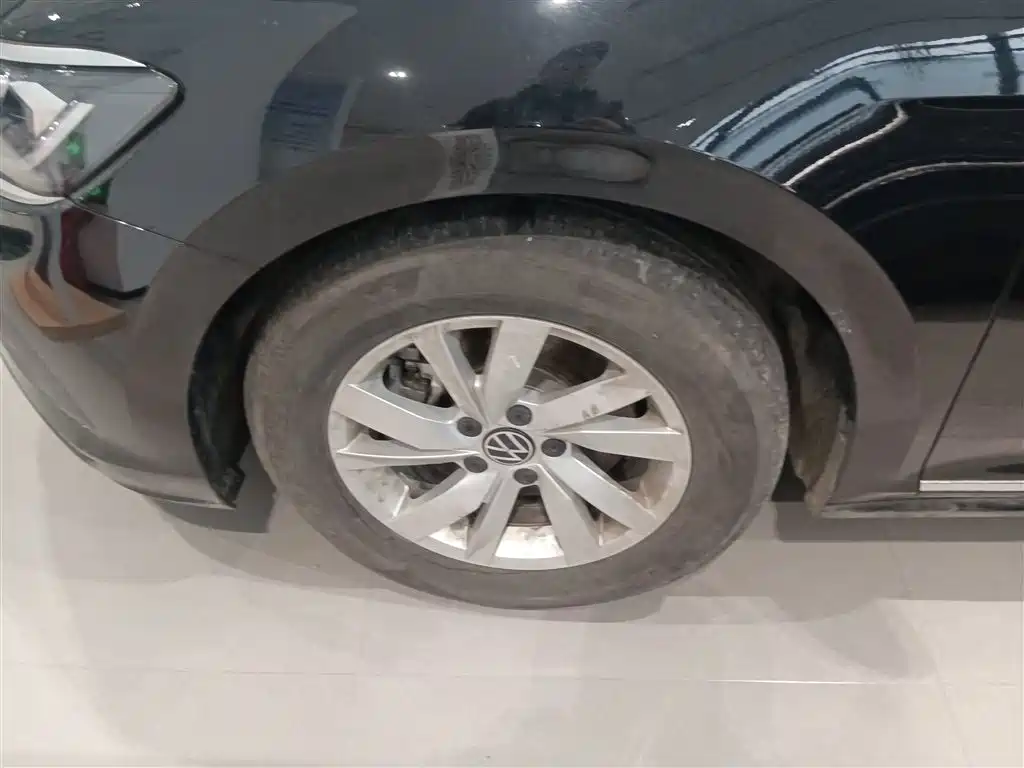 Volkswagen Passat 2024 280TSI Business Edition фото 23