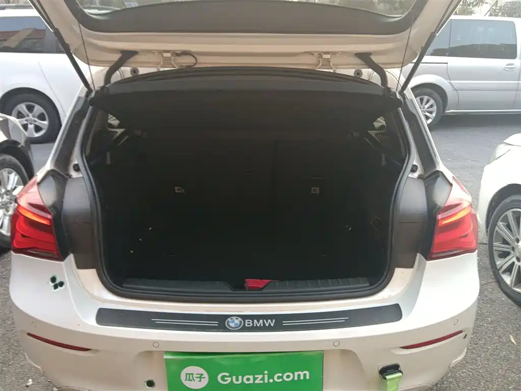 BMW 1 Series (Import) 2016 118i Leading фото 15