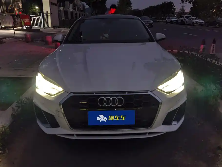 Audi A5 (Import) 2022 Sportback 40 TFSI Fashion Dynamic фото 2