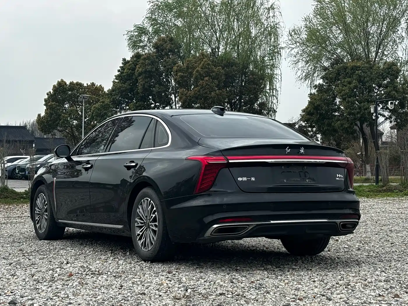 Hongqi H5 2023 1.5T DCT Smart Connect Joy Edition фото 4