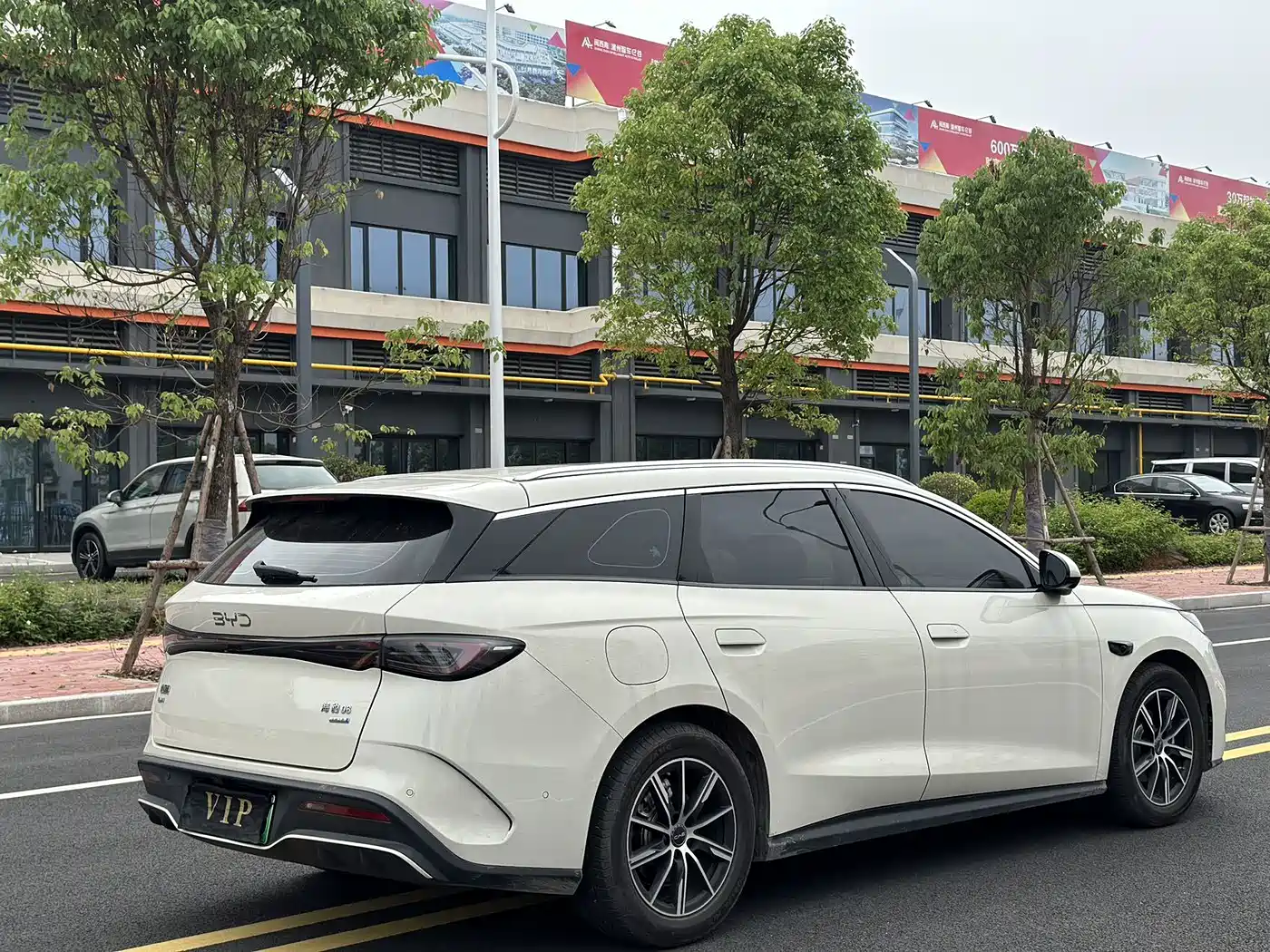 BYD Seal 06 DM-i Touring 2025 DM-i 150KM Premium фото 9