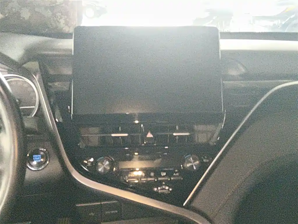 Toyota Camry 2021 2.0G Luxury Edition фото 13
