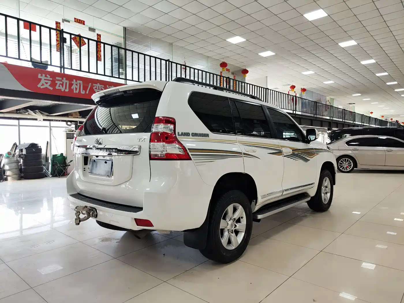 Toyota Prado 2014 4.0L Automatic TX-L фото 30