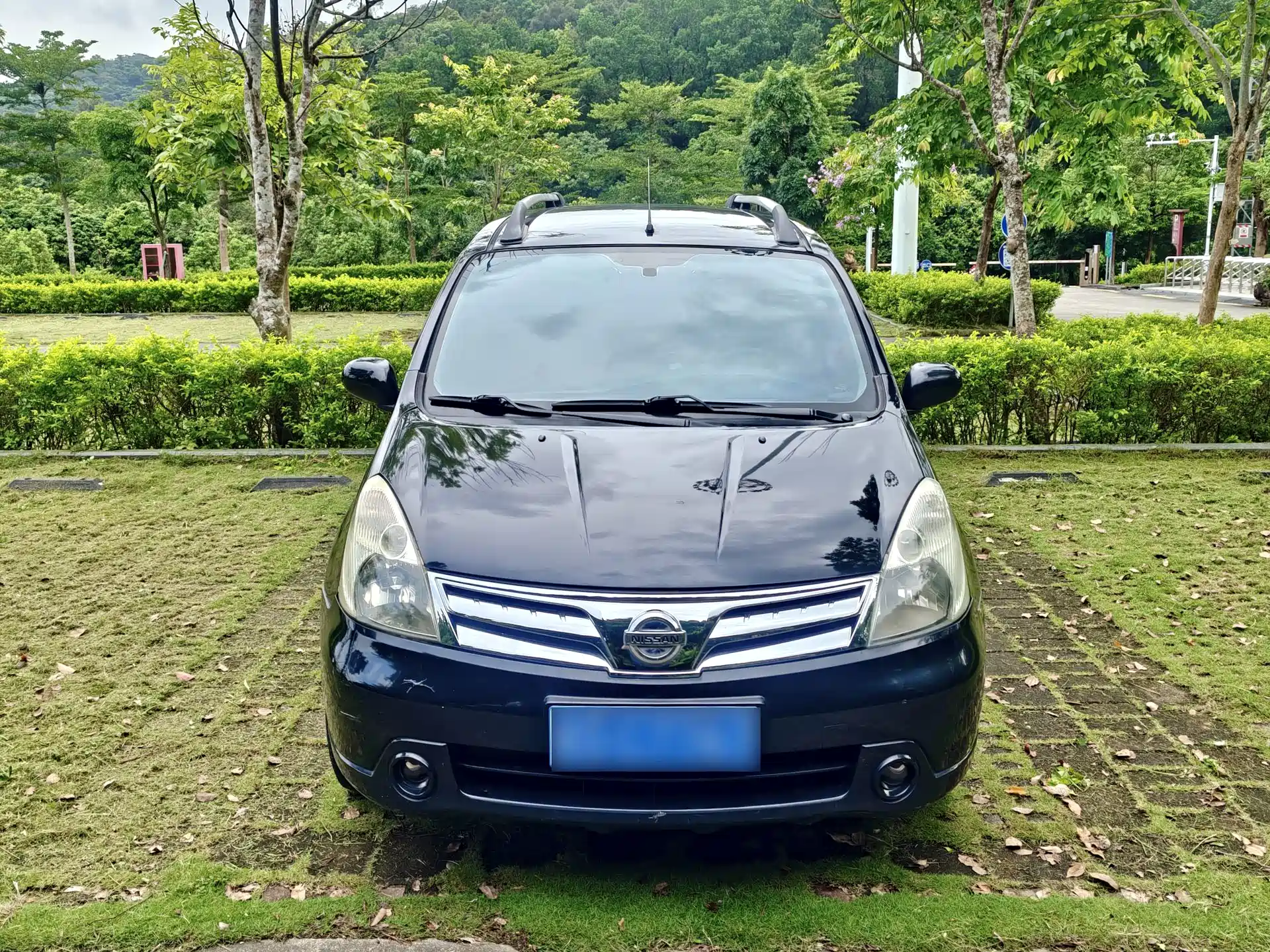 صورة 42 - Nissan Livina