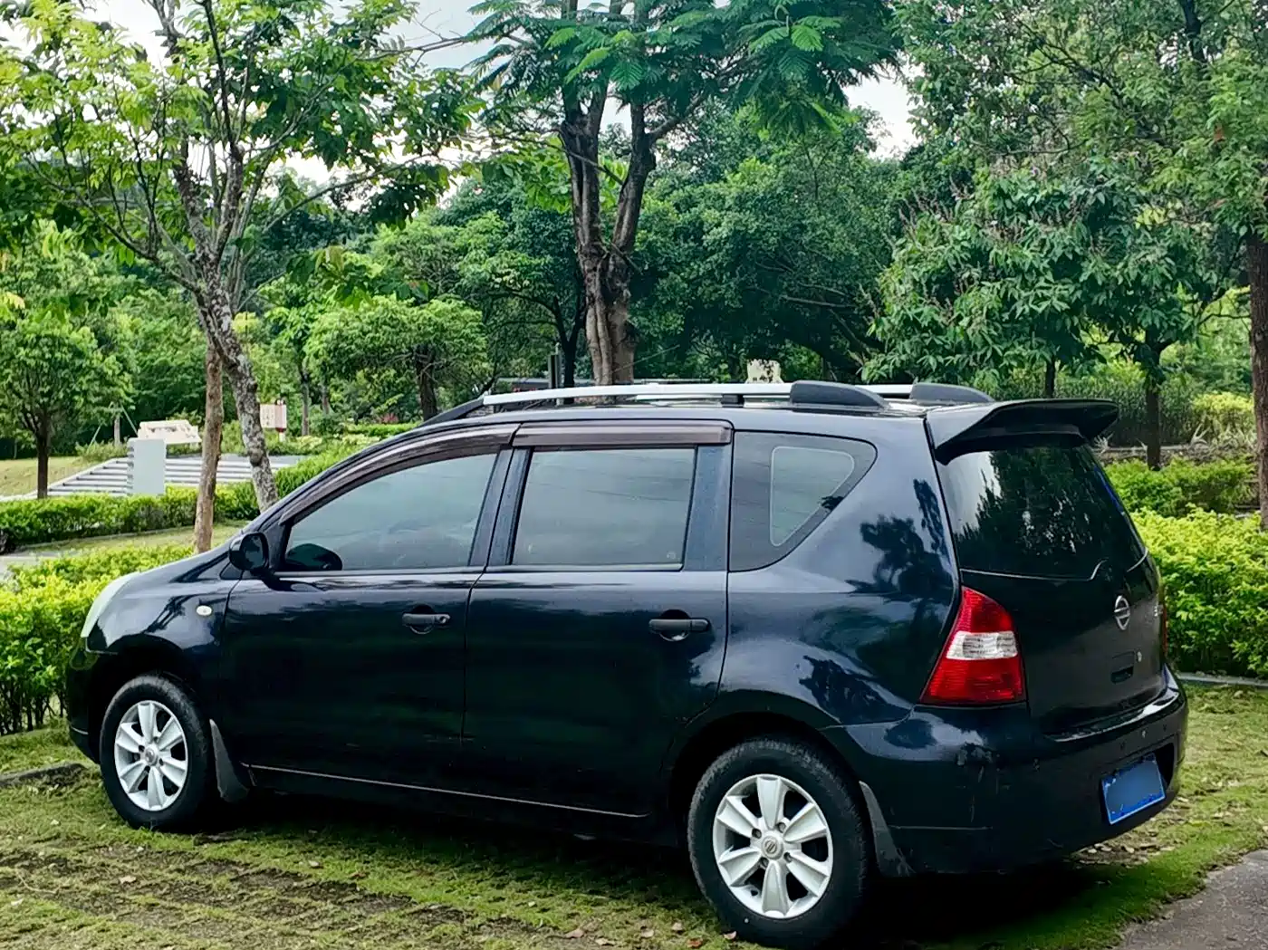 Nissan Livina 2011 2010 Model Joy Edition 1.6L Manual All-round Type
