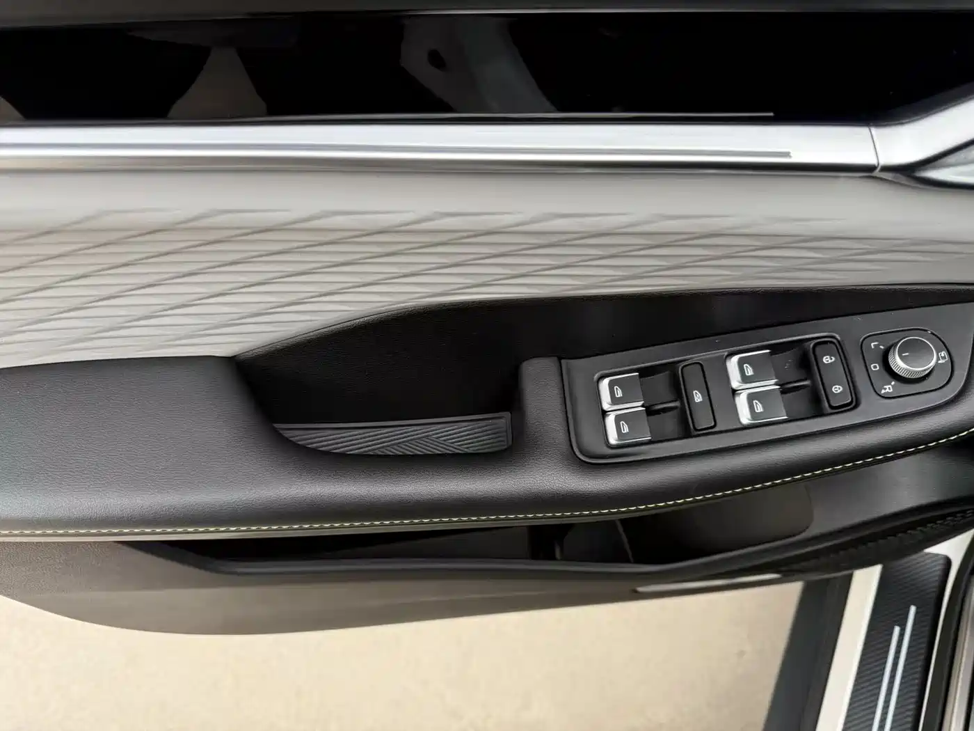 GEELY AUTOMOBILE BINYUE