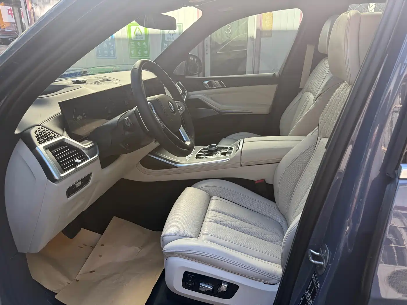 BMW X7 2023 xDrive40i Exclusive Luxury Package фото 6