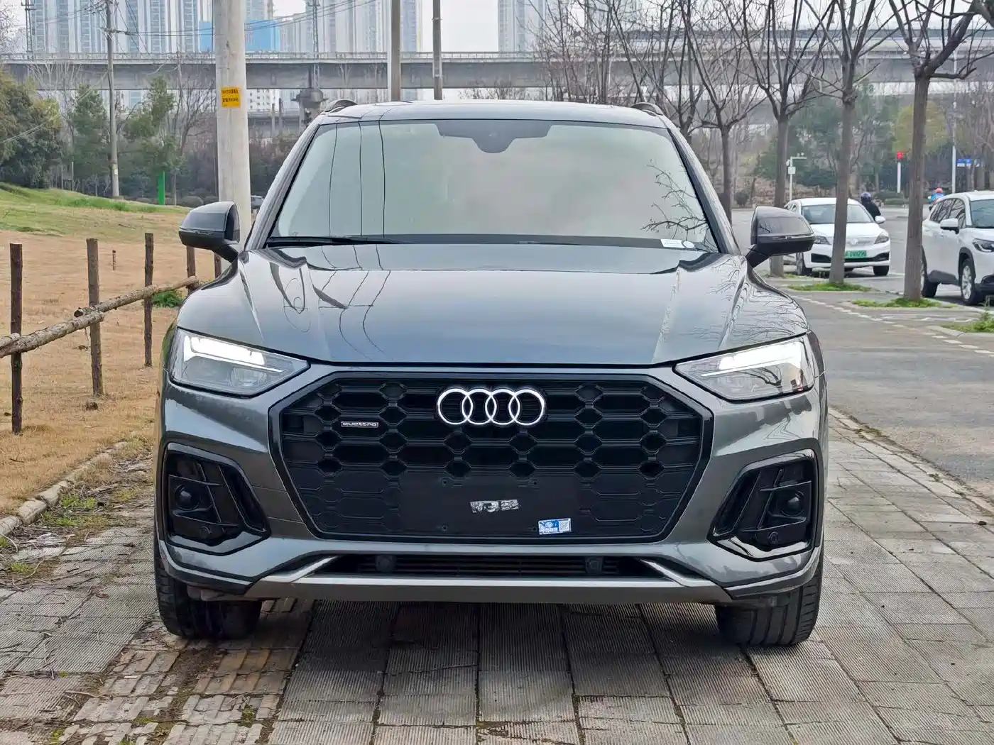 Audi Q5L 2021 40 TFSI Fashion Dynamic фото 2