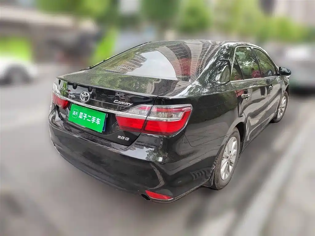 Toyota Camry 2015 2.0G Leading Edition фото 5