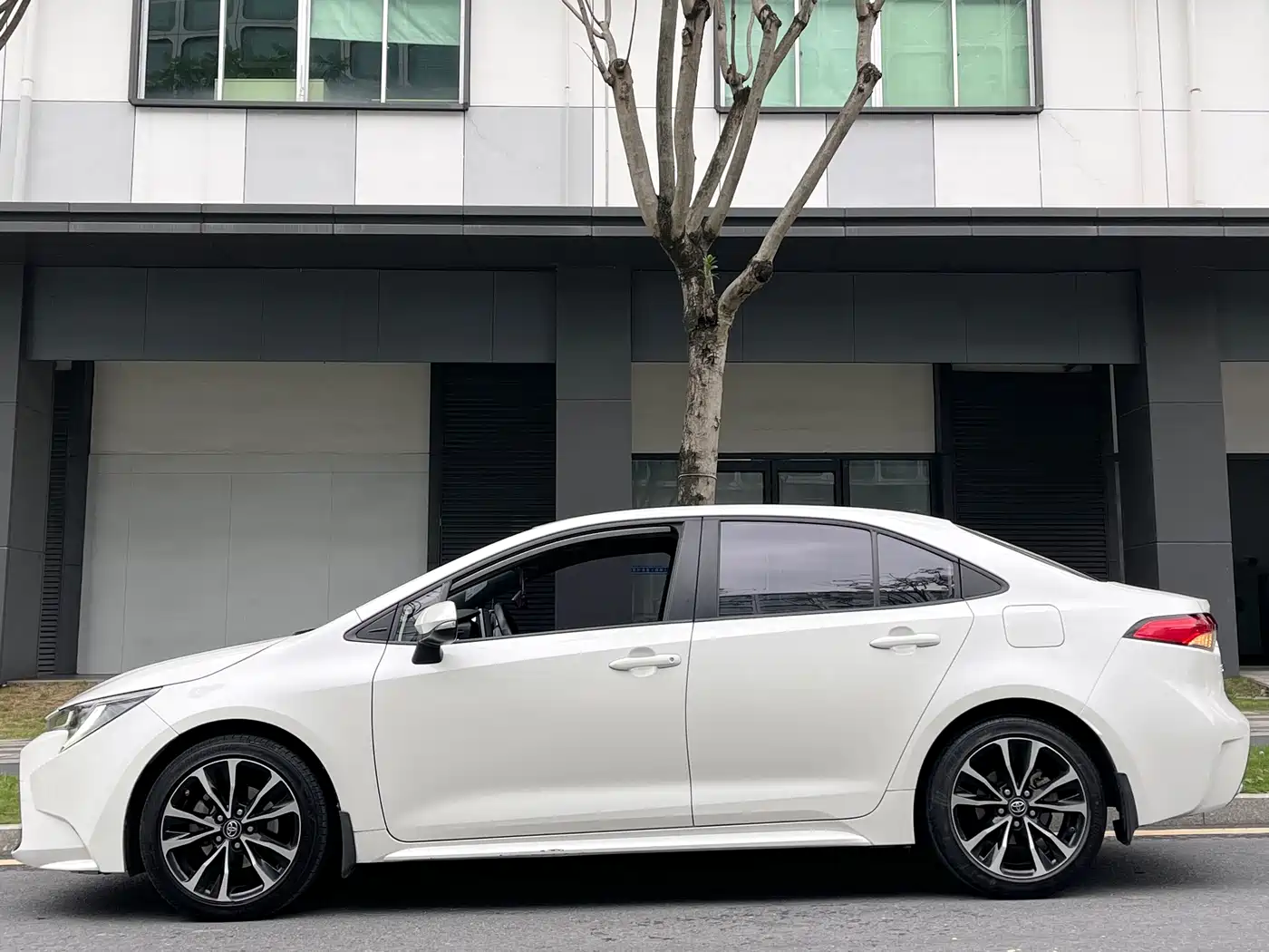 Toyota Levin 2019 185T CVT Sport (China V) фото 3
