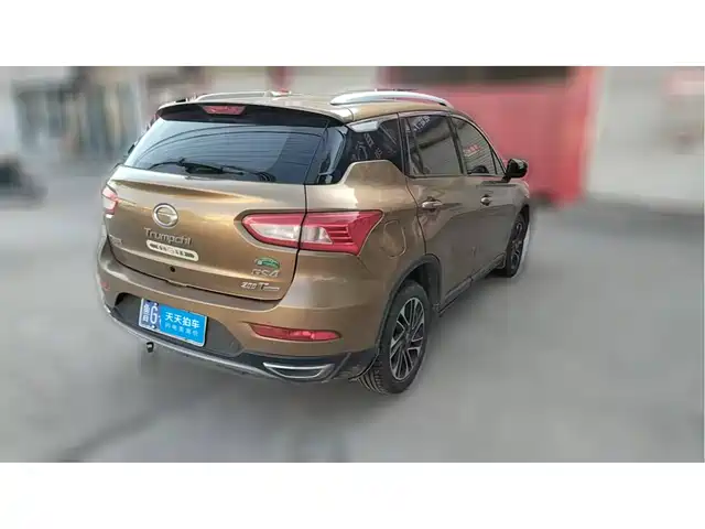 GAC Trumpchi Trumpchi GS4 2015 200T G-DCT Elite Edition — фото 2
