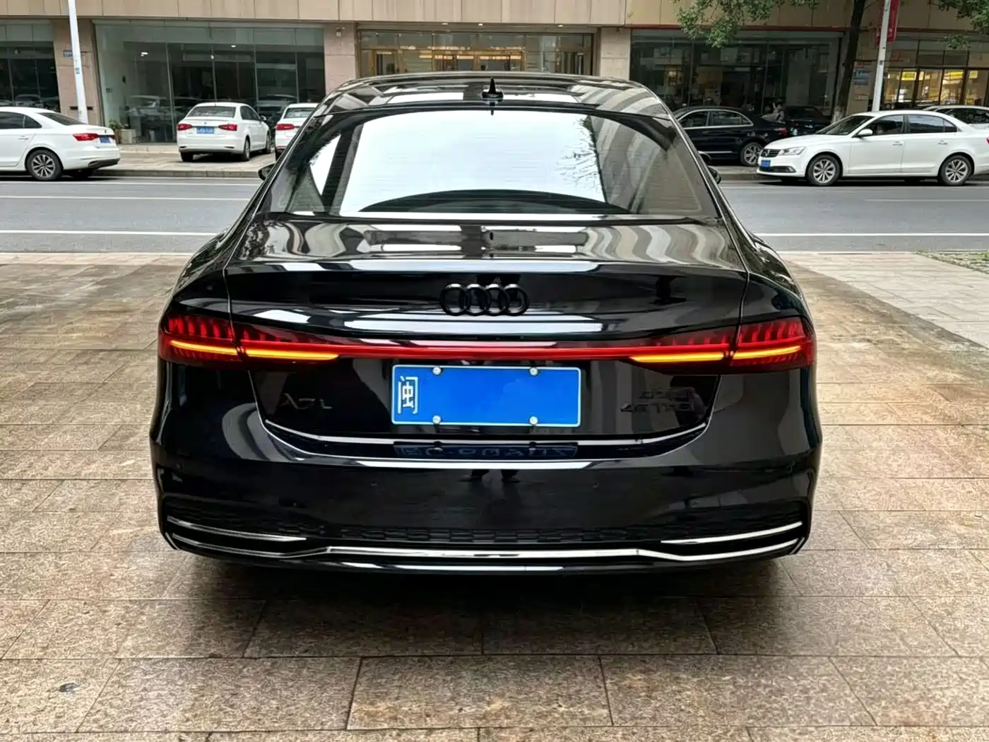Audi A7L 2024 45TFSI S-line Dream Edition Crystal Package фото 8