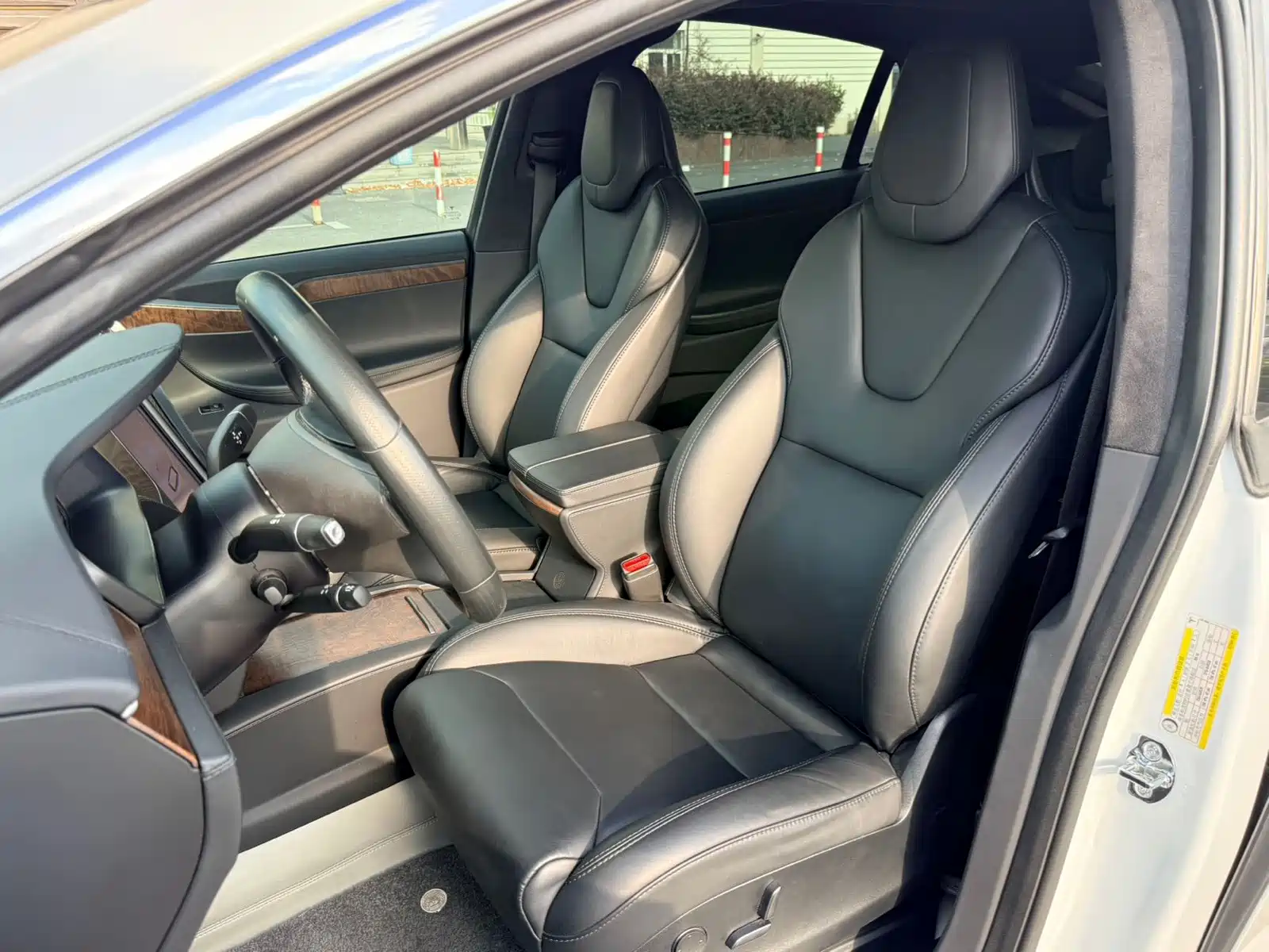 Фото 13 - Tesla Model X