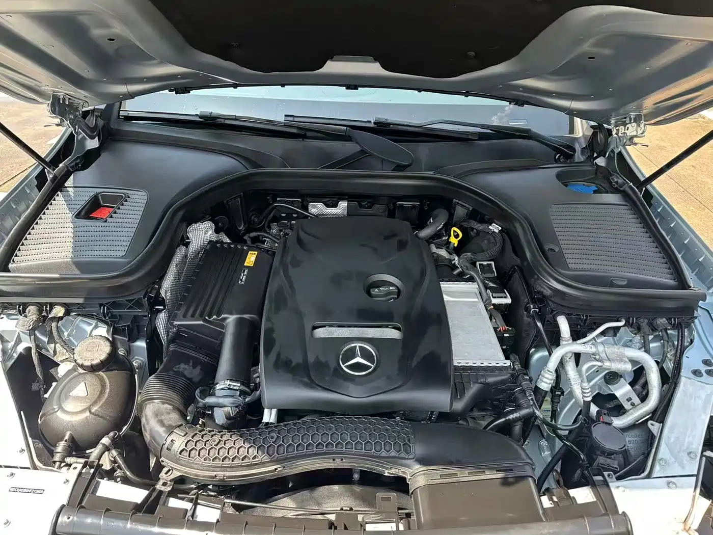 Mercedes-Benz GLC Coupe 2017 GLC 200 4MATIC Coupe SUV фото 14