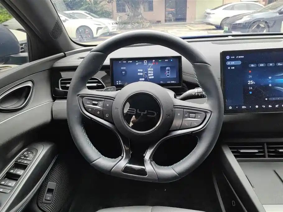 BYD Seal 06 New Energy 2025 DM-i Smart Drive 80KM Luxury фото 15