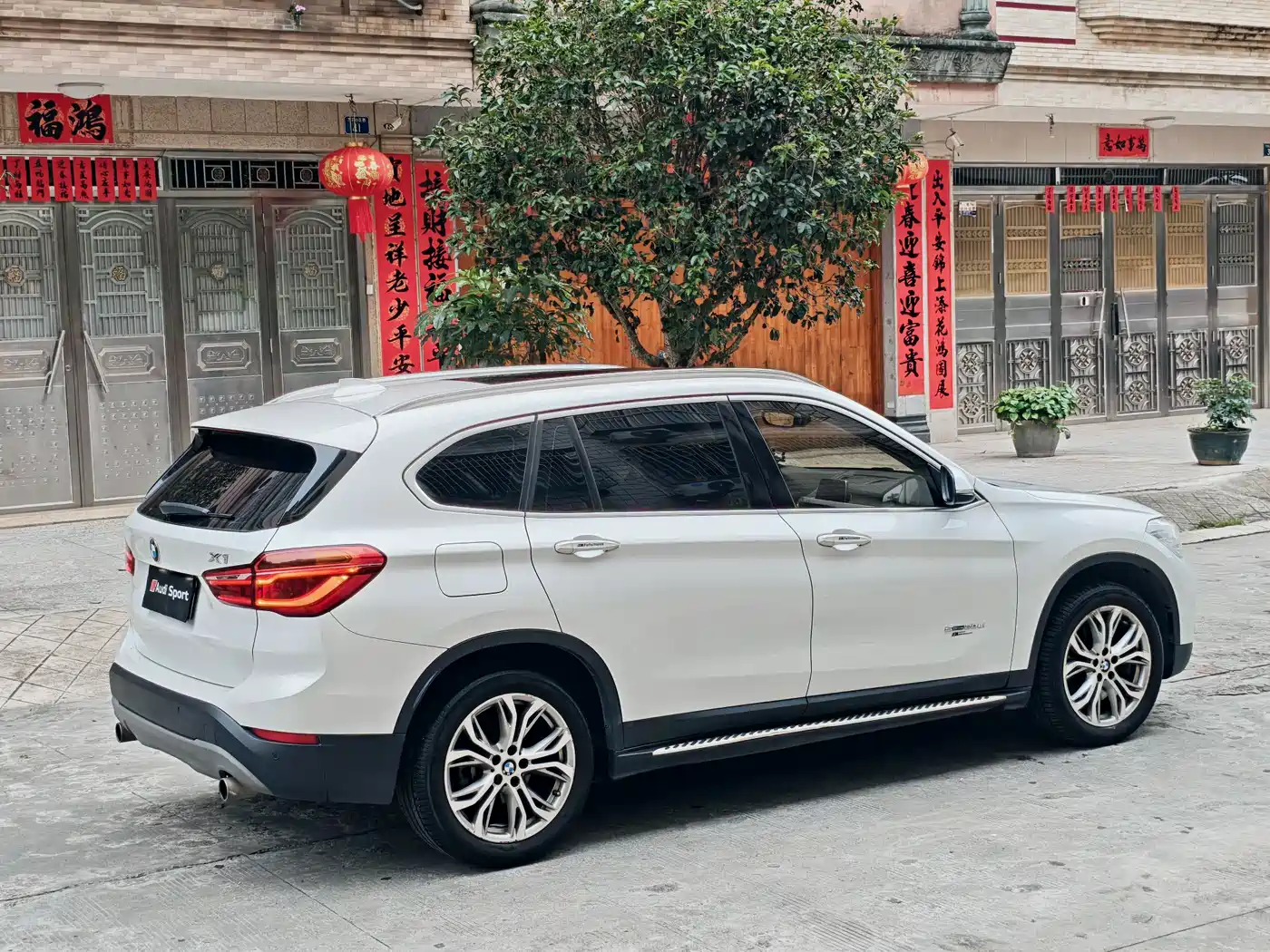 BMW X1 2018 sDrive20Li Leading Model фото 11