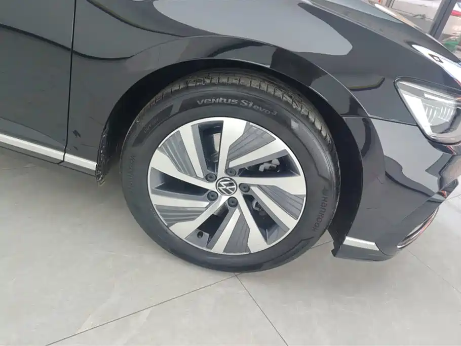 Volkswagen Magotan GTE Plug-in Hybrid 2022 GTE Luxury фото 6