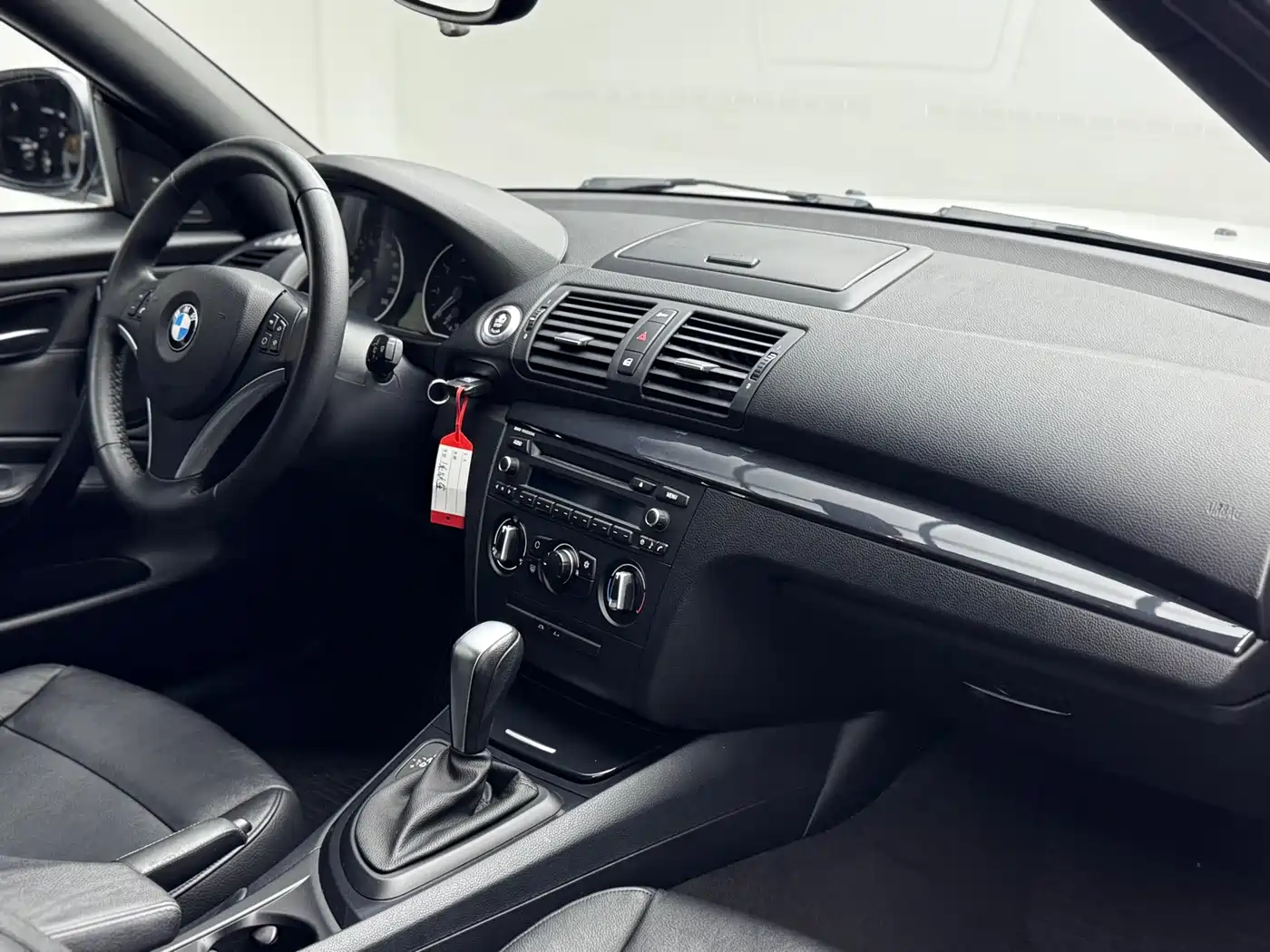 BMW 1 Series (Import) 2011 120i Convertible фото 13