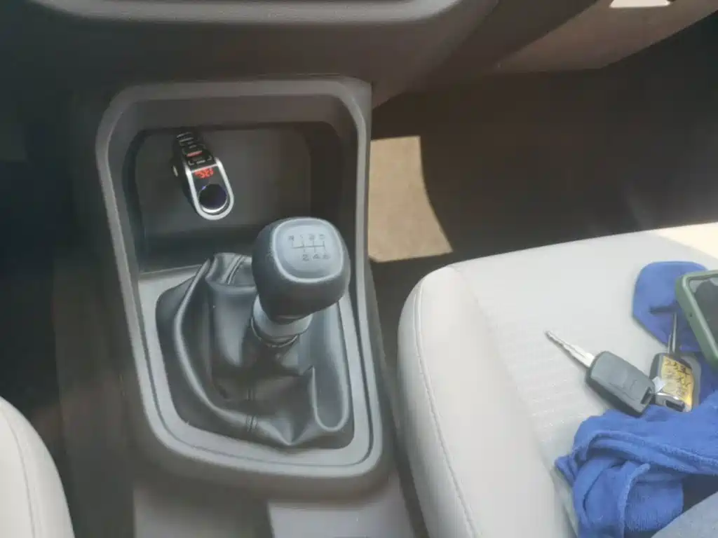 Wuling Motors Wuling Hongguang V 2024 2022 1.5L Power Take Edition Electric Power Steering LAR