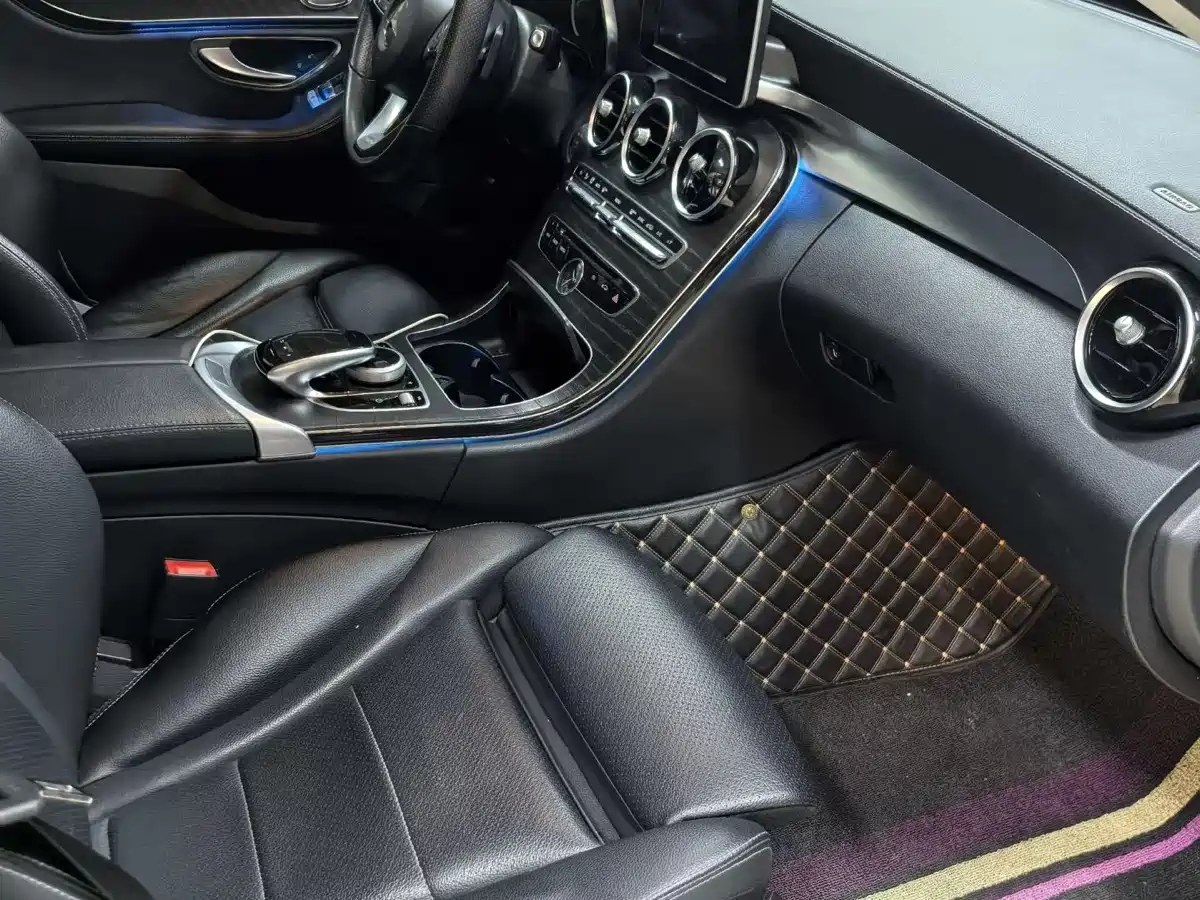 MERCEDES-BENZ C CLASS