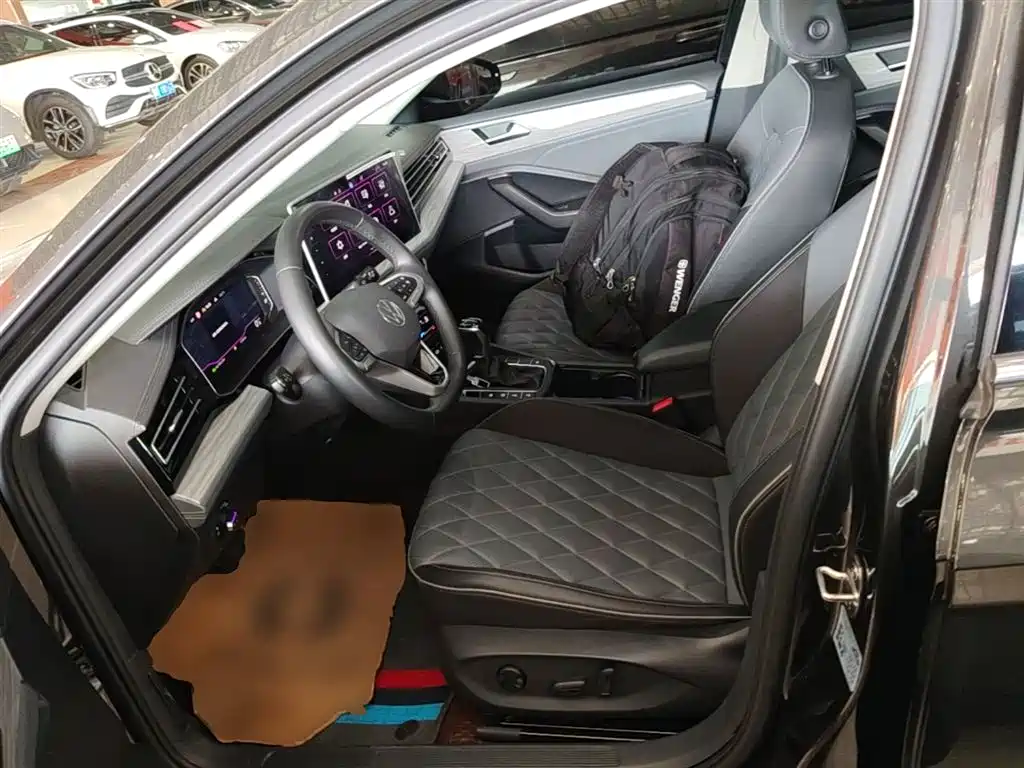 Volkswagen Sagitar 2023 300TSI DSG Excellence Edition фото 15