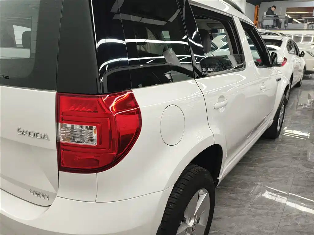 Škoda Yeti 2016 1.4TSI DSG Forward Edition фото 7