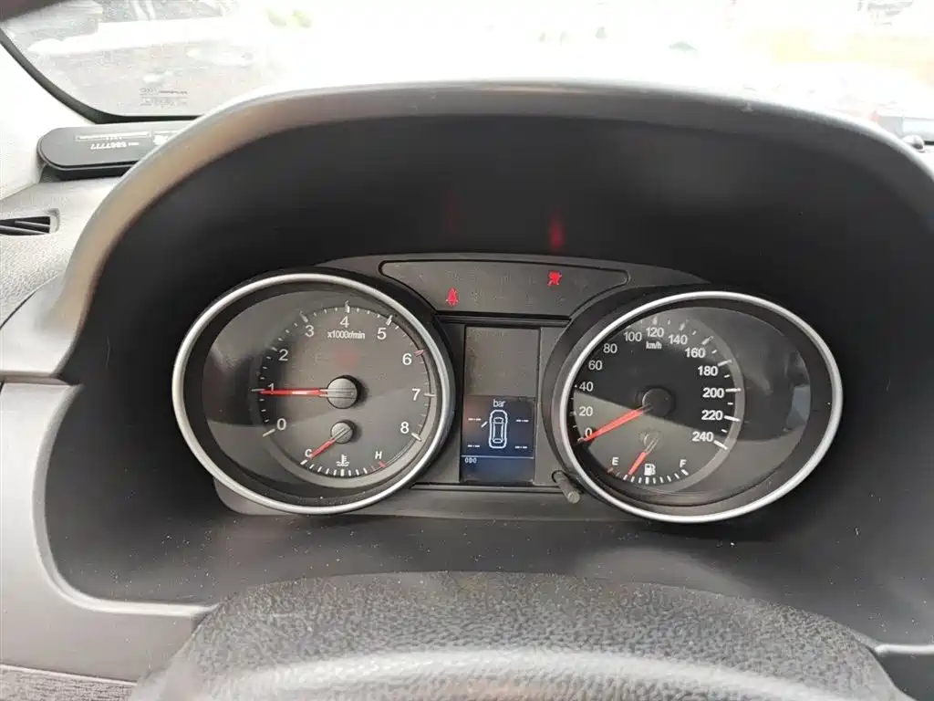 Haval H6 2015 Sport Edition 1.5T Manual 2WD Elite фото 4