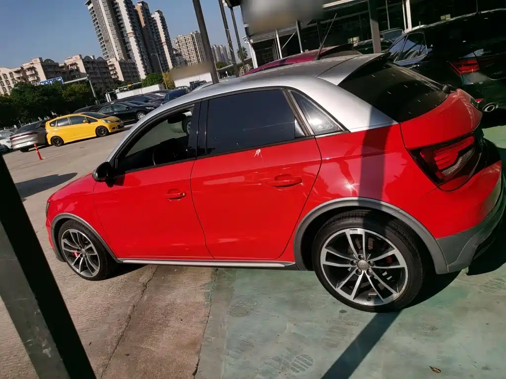 Audi A1 2017 2016 30 TFSI Sportback Design Style Edition