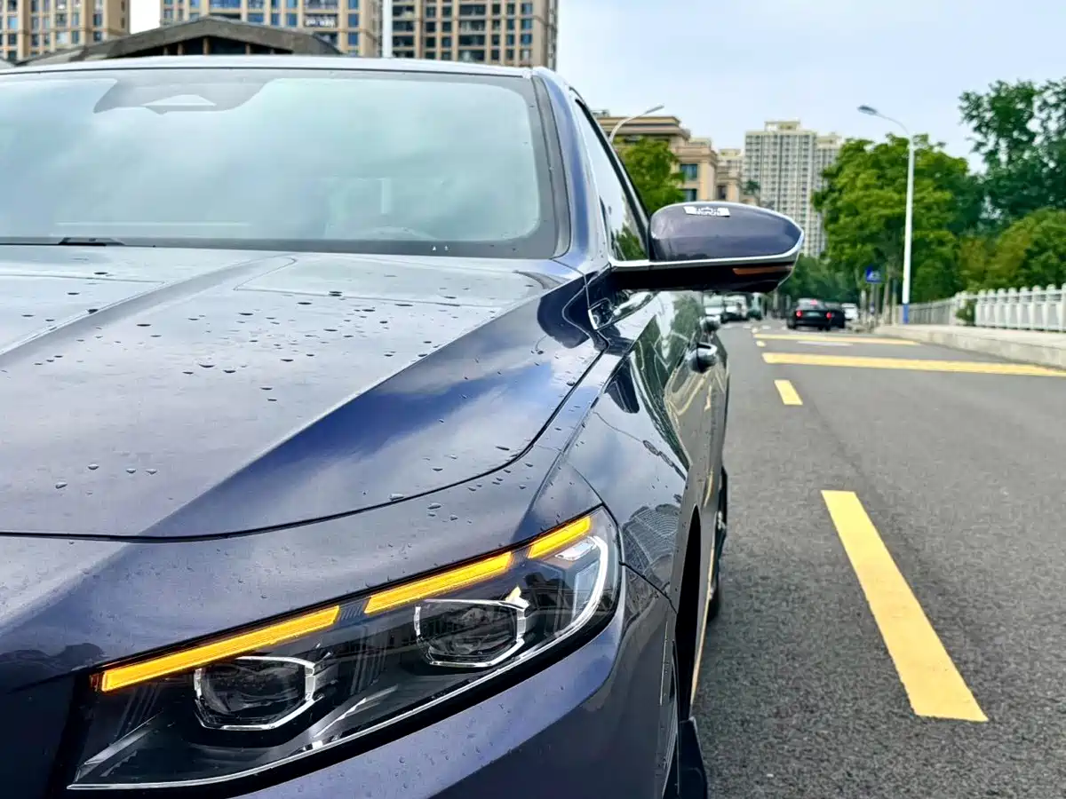 Фото 8 - Geely Preface