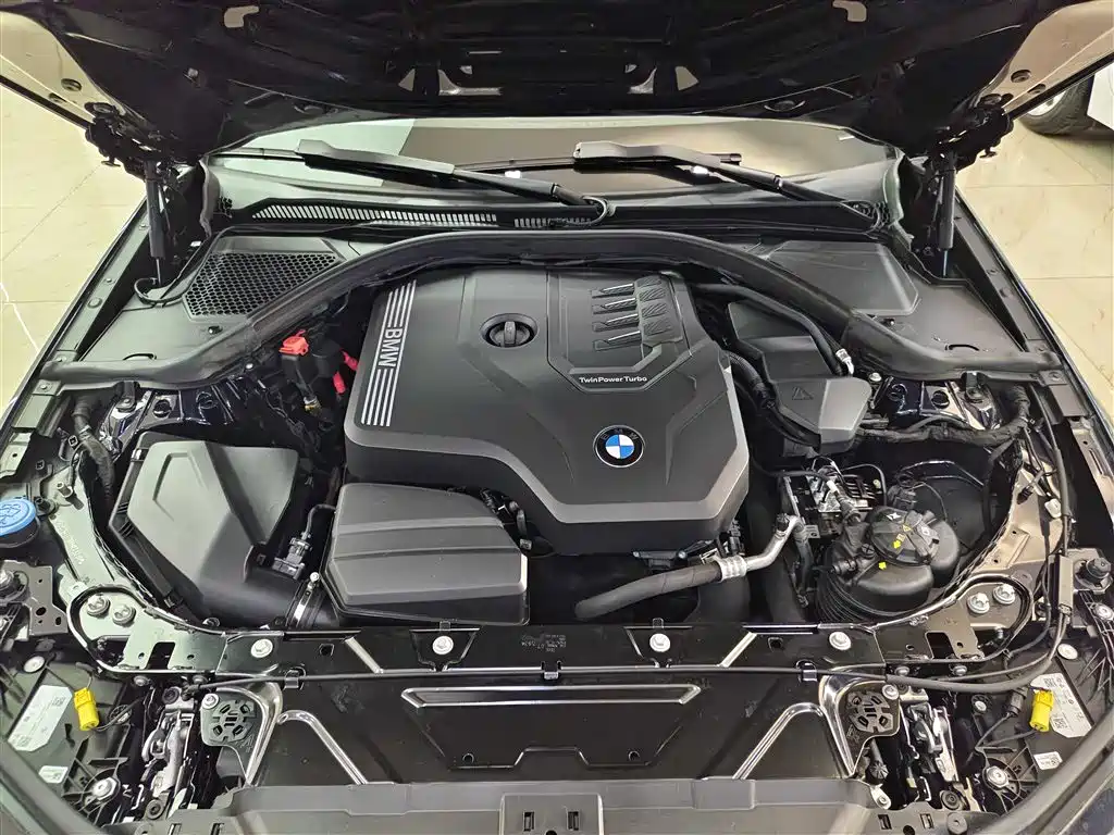 BMW 3 Series 2024 325i M Sport Package фото 15