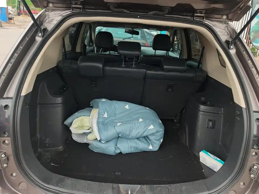 Mitsubishi Outlander 2020 2.0L 2WD Premium 5-seater фото 4