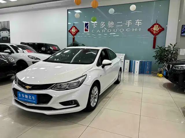CHEVROLET CRUZE