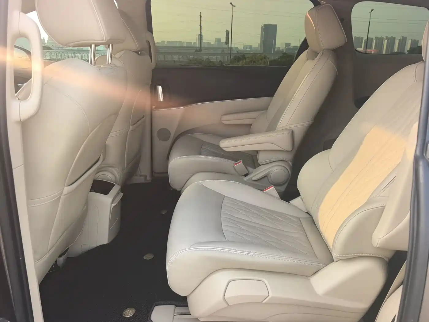 Buick GL8 2023 Land Business Class 652T Smart Luxury фото 10