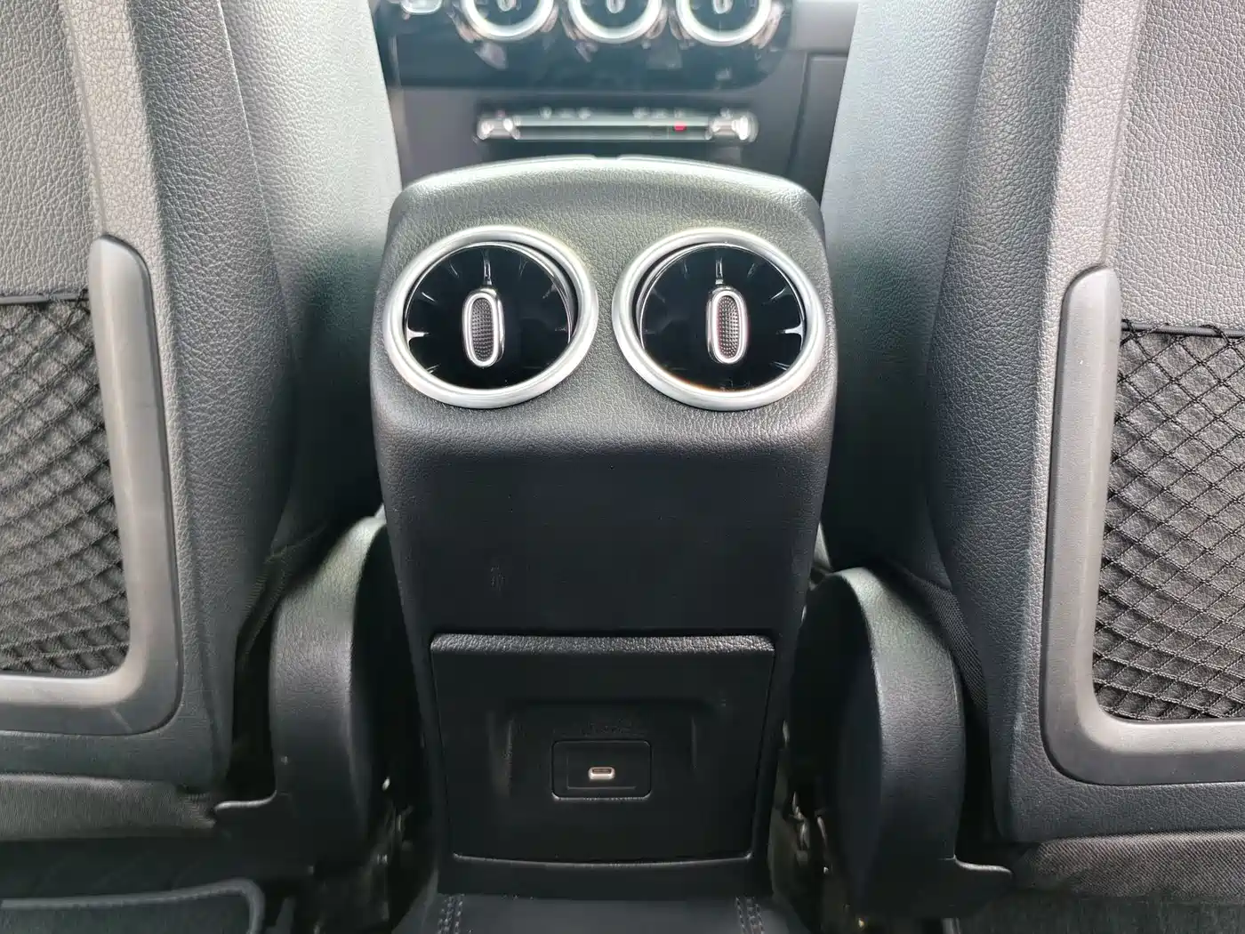 Mercedes-Benz A-Class 2023 A 180 L фото 18
