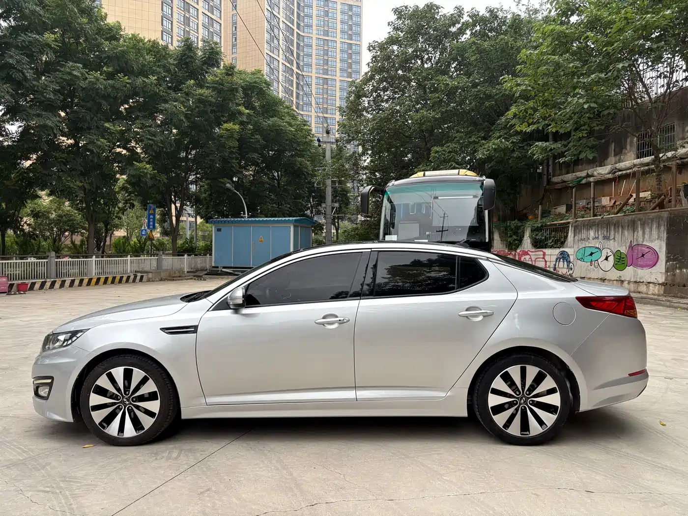 Kia K5 2012 2012 2.0L Automatic DLX Special Edition