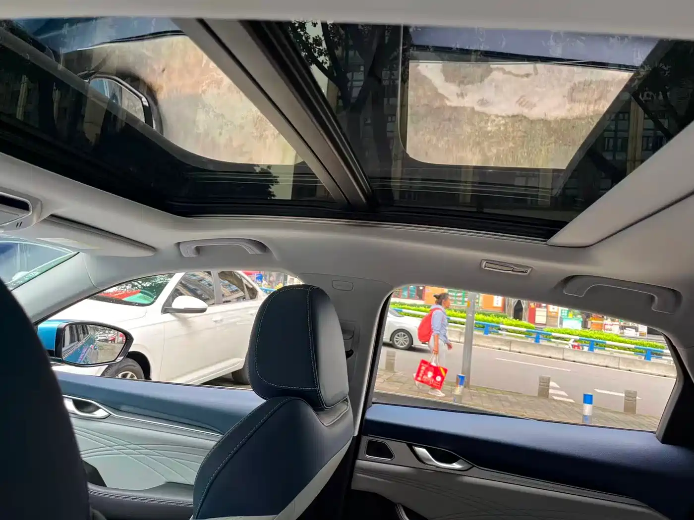 GEELY AUTOMOBILE XINGRUI