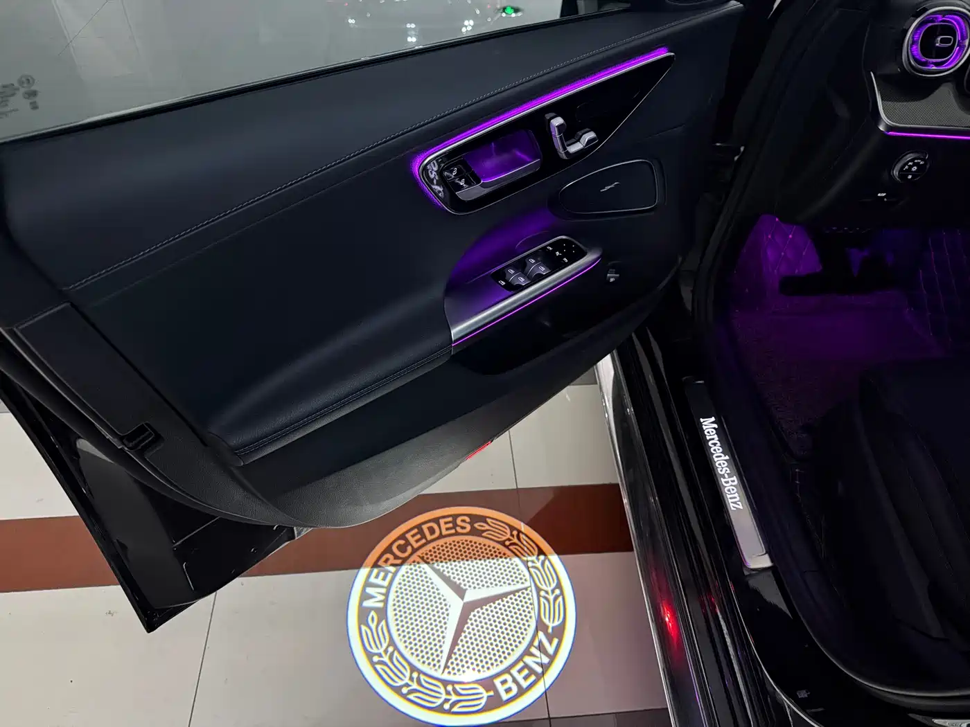 Mercedes-Benz C-Class 2023 Facelift II C 260 L Sport Edition фото 6
