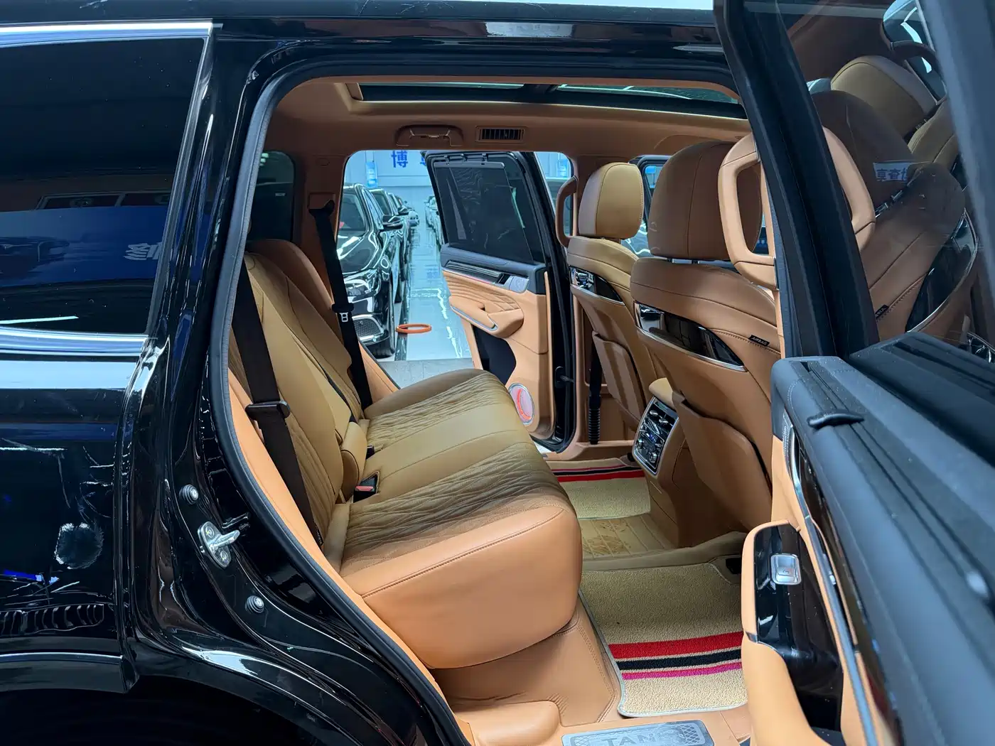 Tank 500 2023 3.0T Sport Summit 5-Seater фото 19