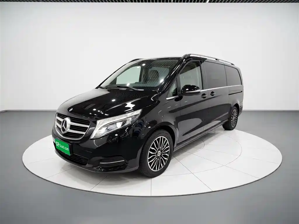Mercedes-Benz V-Class 2018 V 260 L Premium Long Wheelbase Edition China VI фото 2