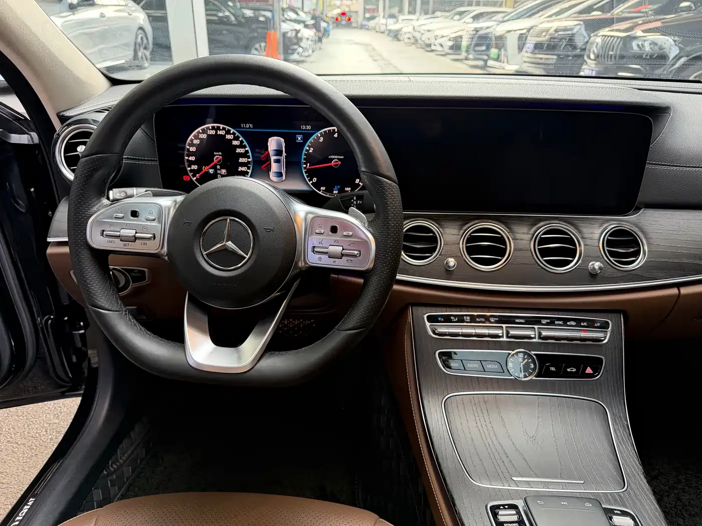 Mercedes-Benz E-Class 2020 E 300 L Sport Fashion Model фото 14