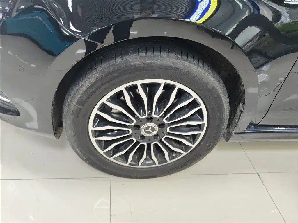 Mercedes-Benz V-Class 2018 V 260 L Premium Long Wheelbase Edition China VI фото 23