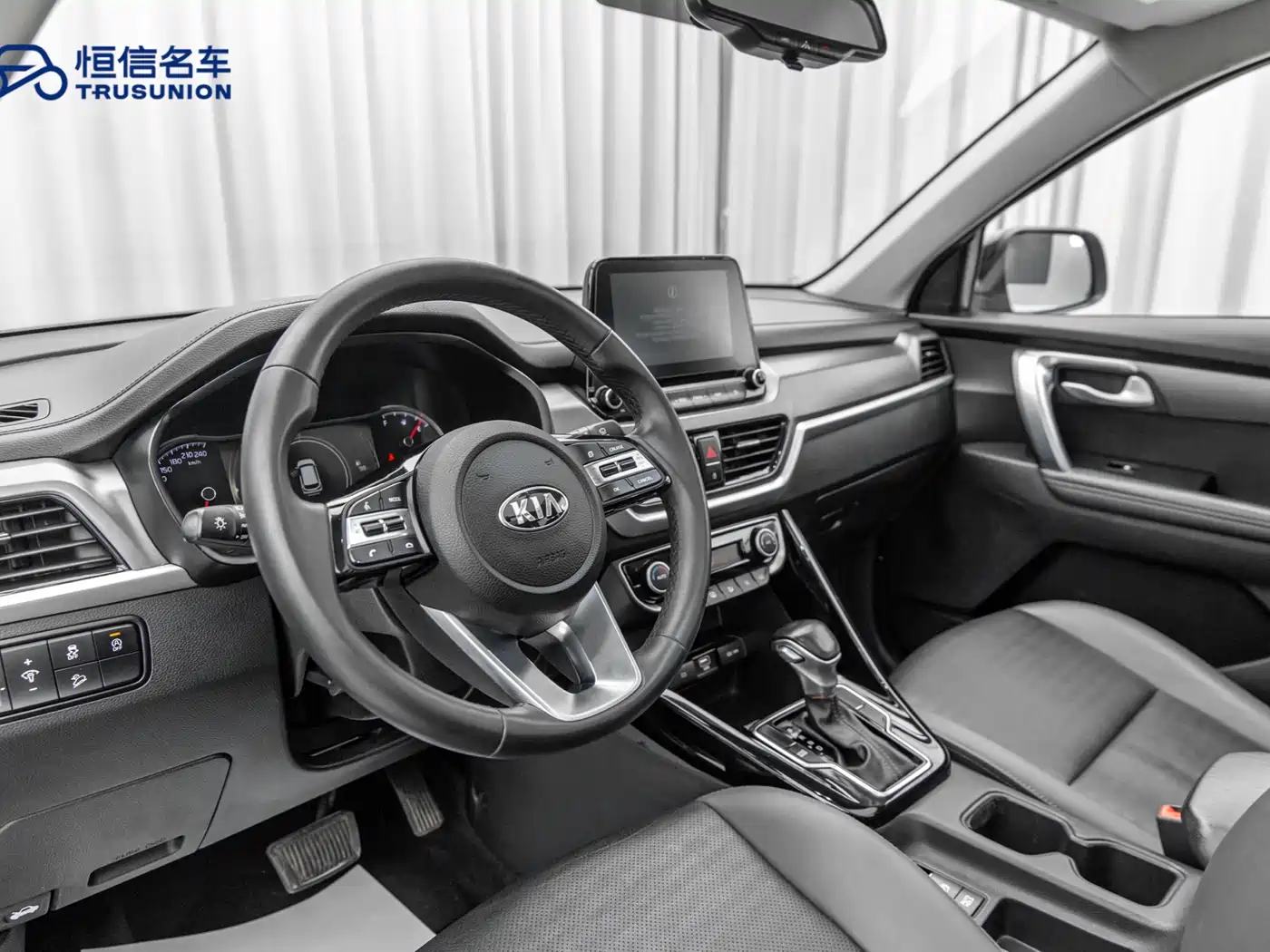 Kia Sportage 2019 2.0L Automatic Smart Luxury Edition фото 12